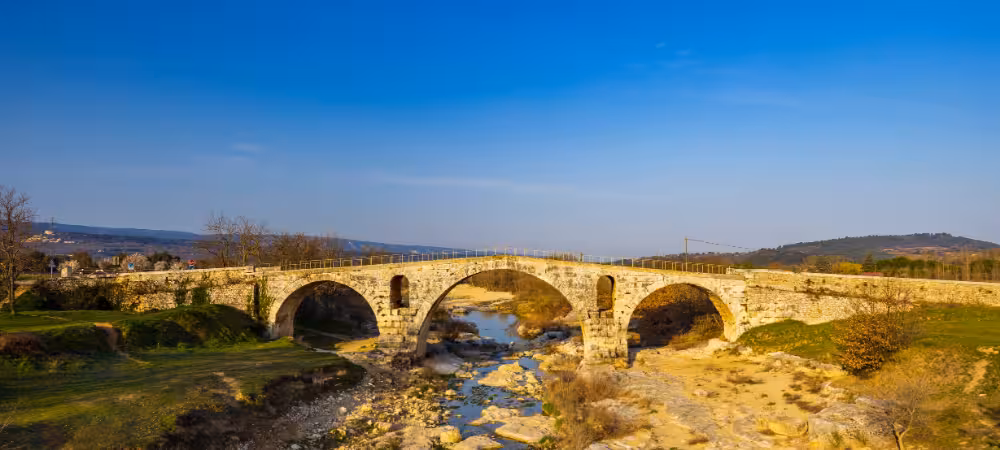 Vue aérienne du Pont Julien
